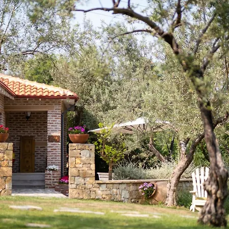 Nadas Kazdağları Otel *